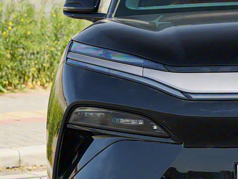 2025�� EV 670KM�����״�������