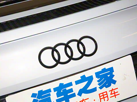 2022�� V10 Coupe performance