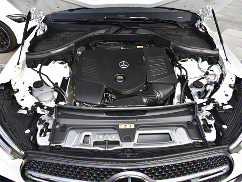 2025�� GLC 300 L 4MATIC ������ 7��