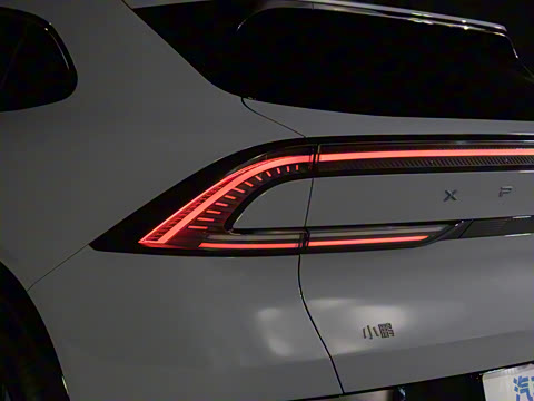 2025�� 702 �������� Ultra