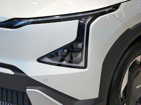 2025�� 530 Light