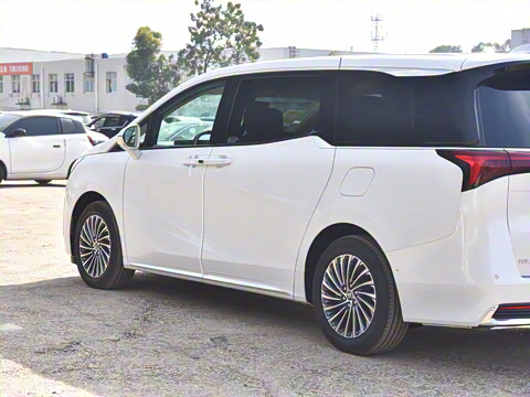 2025�� 2.0T ����������