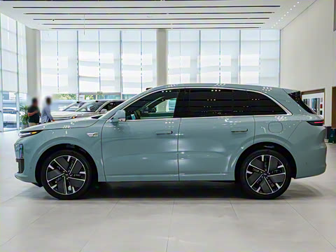 2025�� Pro ���ܻ��°�