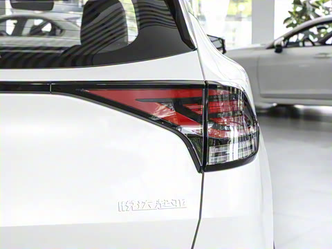 2025�� 2.0T ��������