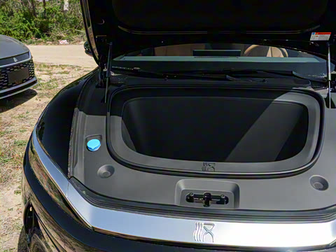 2025�� EV 701KM�����״�������