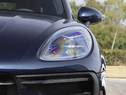 2022�� Macan 2.0T