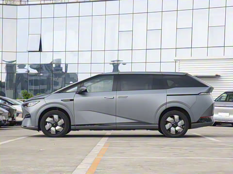 2025�� 650������ Max