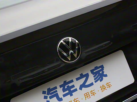 2025�� �Ŀ� 300TSI DSG׿Խ��