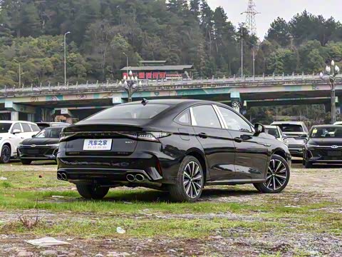 2025�� 2.0T �Զ���+