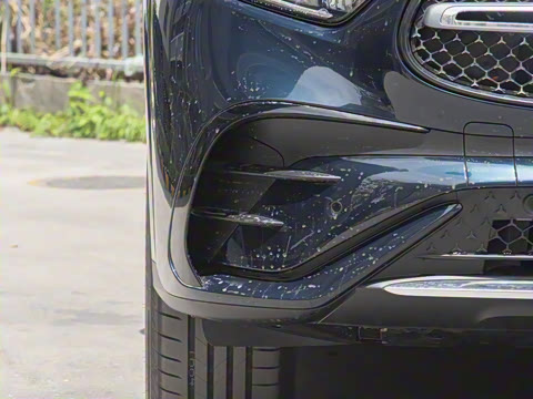 2025�� �Ŀ� GLC 260 L 4MATIC ������