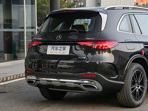 2025�� �Ŀ� GLC 260 L 4MATIC ������