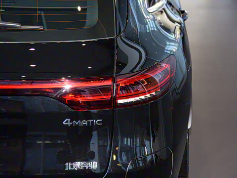 2022�� EQC 400 4MATIC