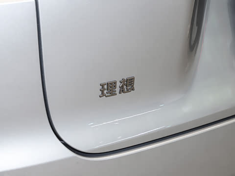 2025�� Ultra ���ܻ��°�