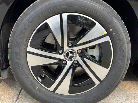 2025�� 2.0T ��Ӱ