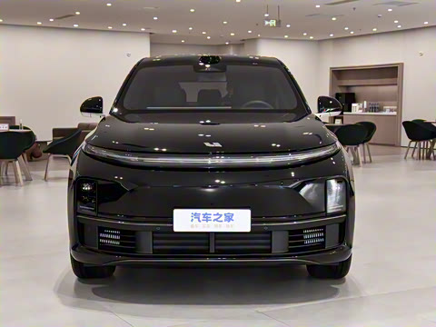 2025�� Pro ���ܻ��°�