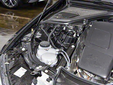 2025�� �Ŀ� E 300 L ʱ����