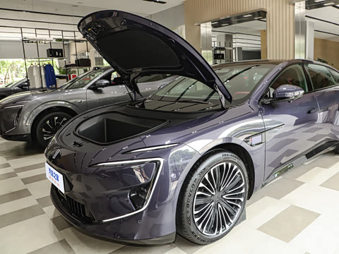 2025�� �Ŀ� Max�����