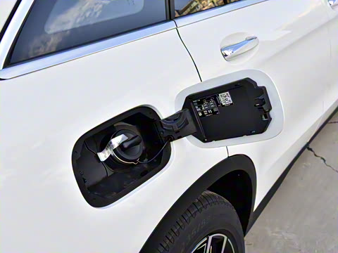 2021�� GLC 260 L 4MATIC ������