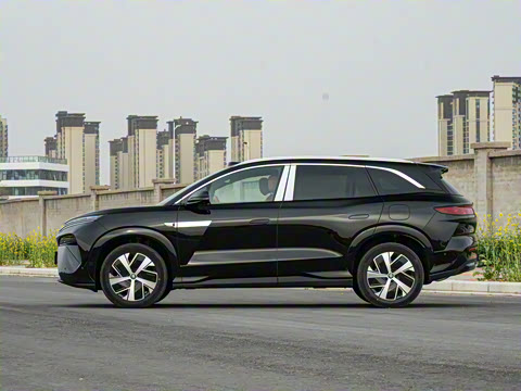 2025�� DM 215KM�����״��콢��