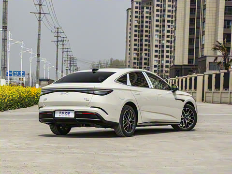 2025�� �Ǽݰ� DM-i 1.5T 125km �콢��