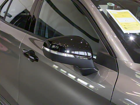 2022�� 2.0TD Plus