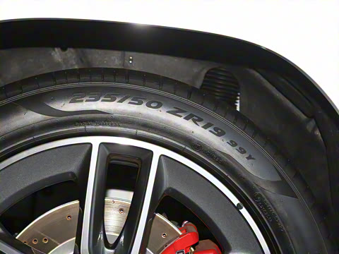 2025�� AMG GLA 35 4MATIC