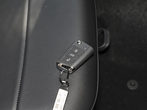 2025�� �Ŀ� 200TSI DSG����PRO��