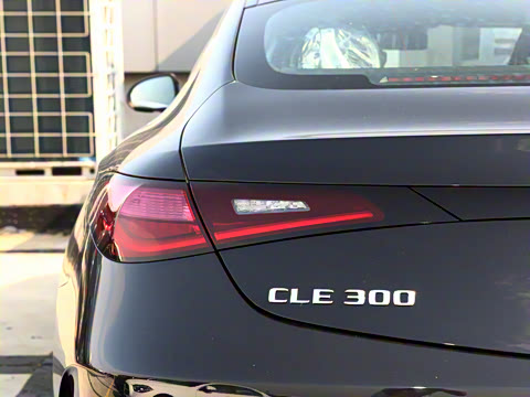 2025�� CLE 300 4MATIC �����ͽ��ܳ�