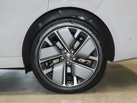 2025�� Max ���ܻ��°�