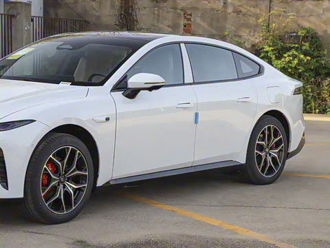 2025�� ���� 550Pro�캽��