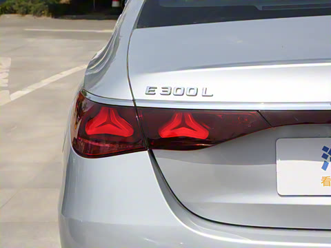 2025�� �Ŀ� E 300 L ʱ����