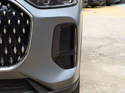 2025�� 2.0T ��������� 5��