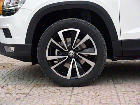 2020�� 280TSI ����������PLUS ��VI