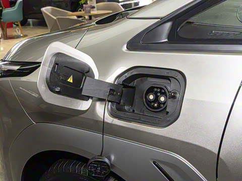 2025�� Plus 510 ������