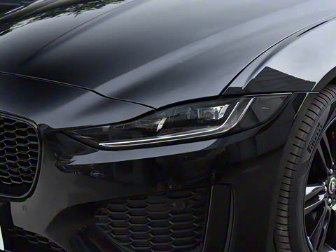 2025�� 2.0T 250PS R-DYNAMIC 90�����ذ�