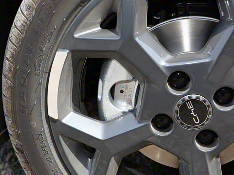 2025�� �Ǽݰ� 305km ���ɰ�