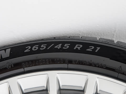 2025�� Ǭ�� UItra 6��