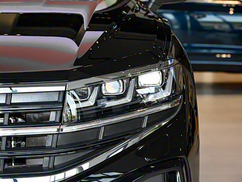 2025�� 2.0TSI ��Ӱ��