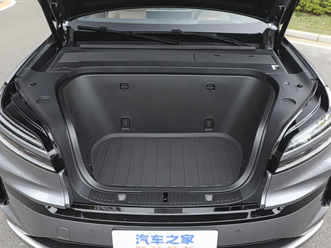 2025�� Ultra ������