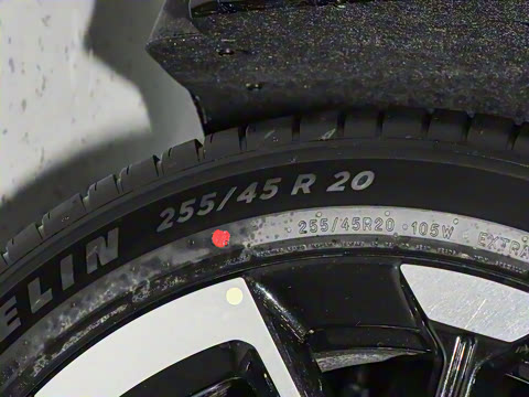 2025�� 702 �������� Max