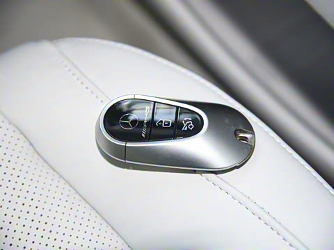 2023�� AMG EQS 53 4MATIC+