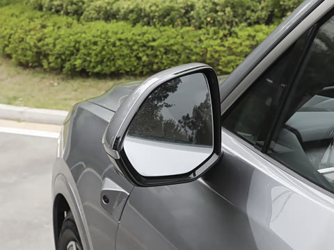 2025�� Ultra ������