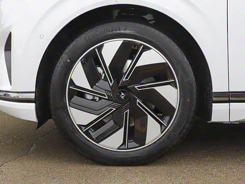 2025�� 210Ultra�Ǽݰ� 6��