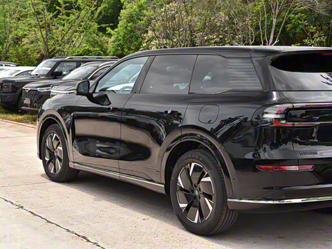 2025�� 215�����