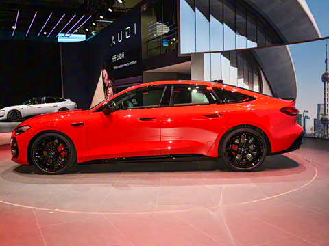 2026�� TFSI quattro 150kW �׷�������