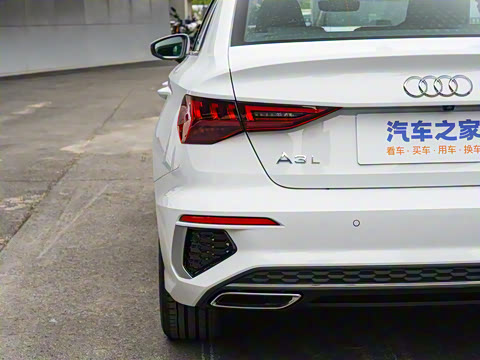 2023�� �Ŀ� A3L Limousine 35 TFSI ʱ���˶���