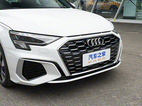 2023�� �Ŀ� A3L Limousine 35 TFSI ʱ���˶���