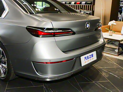 2023�� 740Li ������ ������װ