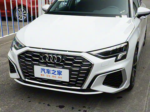 2023�� �Ŀ� Sportback 35 TFSI ��ȡ�˶���