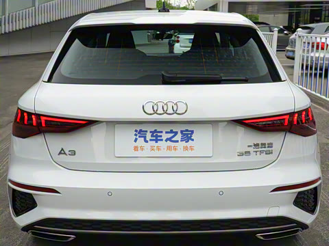 2023�� �Ŀ� Sportback 35 TFSI ��ȡ�˶���